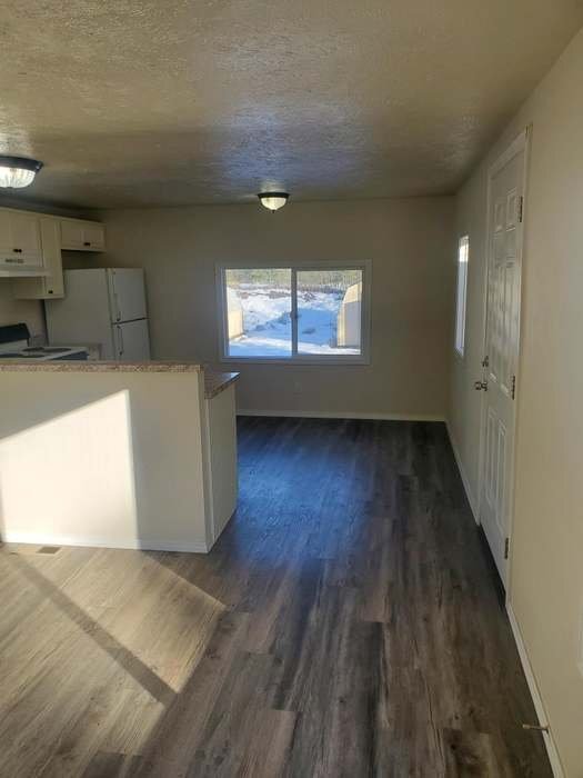 Foto del edificio - 4001 E Denison-Chattaroy Rd