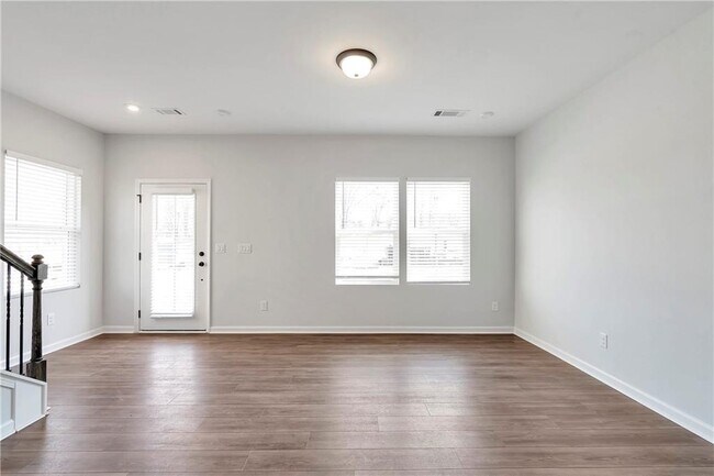 Building Photo - 2244 Whistler Wy NE