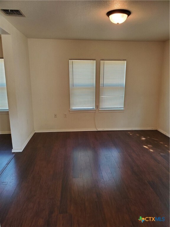 Foto del edificio - 826 N Bowie St