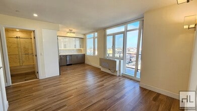 Building Photo - Northern Boulevard