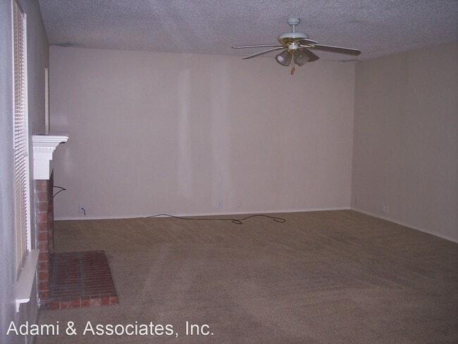 Building Photo - 4 br, 2.5 bath House - 1004 Springcreek Drive
