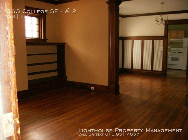 Building Photo - Two Bedroom Apartment in Heritage Hill