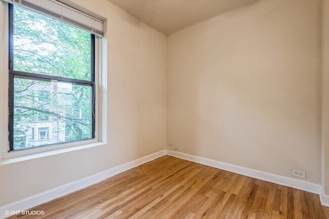 Foto del edificio - 1430 N Dearborn Pkwy