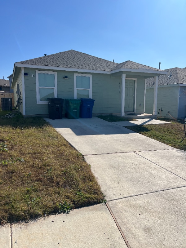 Photo - 8615 Astral Pl House