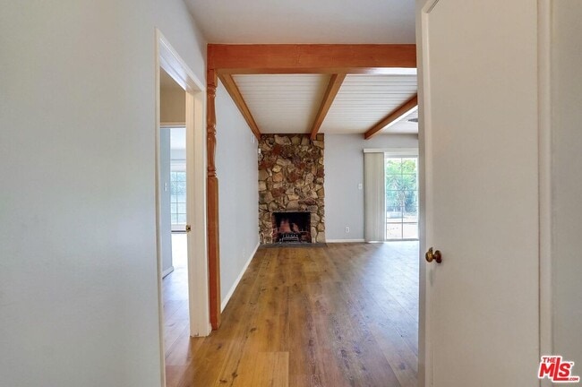 Building Photo - 12748 Weddington St