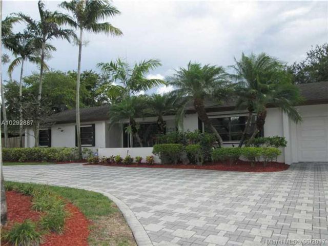 Primary Photo - 11320 SW 124th St