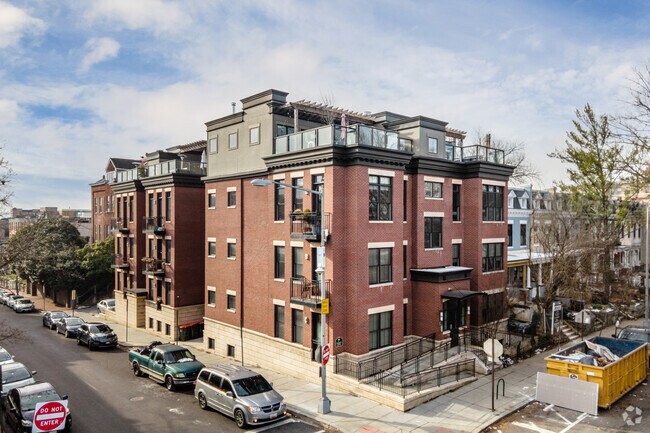 Building Photo - Euclid Flats