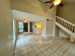 Building Photo - 812 SW 55th Terrace