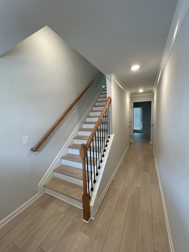 Photo - Rare and Well Done House