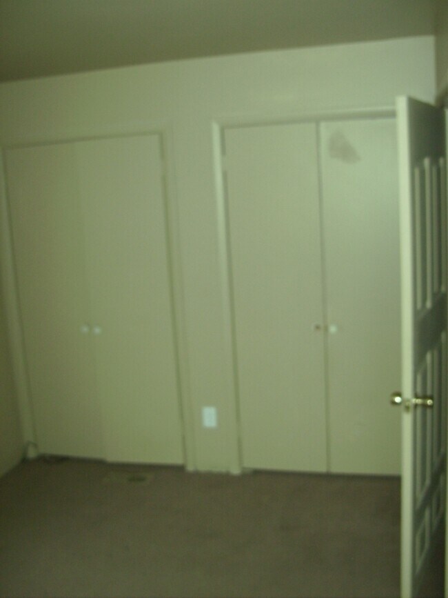 Building Photo - 411 Allen Dr