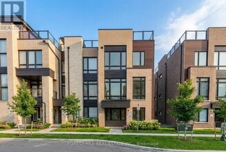 Building Photo - 15 Ingersoll Ln