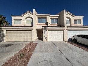 Building Photo - 3224 Dragon Fly St