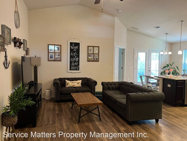 Foto del edificio - 3 br, 2 bath House - 5669 Peach Dr