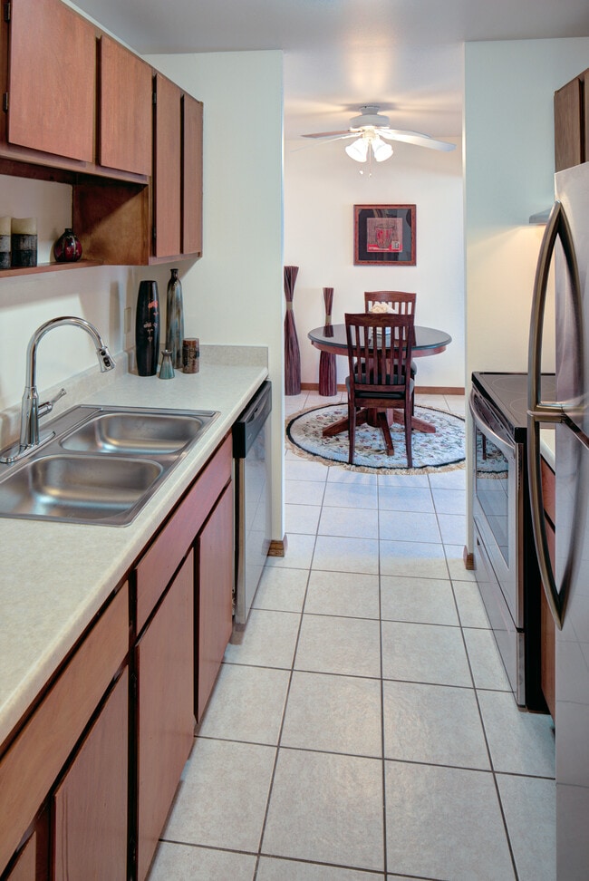 Building Photo - Midvale Heights