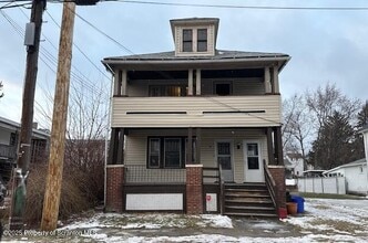 Building Photo - 107-109-109 N Fillmore Ave