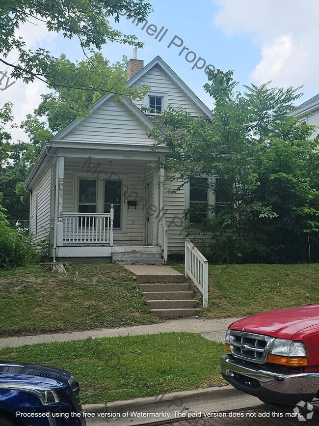 Building Photo - 2833 8th Ave