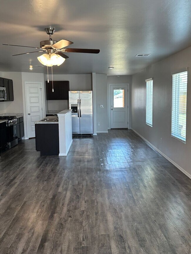Building Photo - NEW Three Bedroom | Two Bath Home in Saratoga