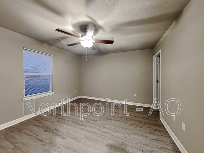 Foto del edificio - 8108 SW 1st St