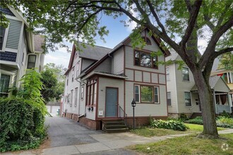 Building Photo - 161-163-163 Hamilton St