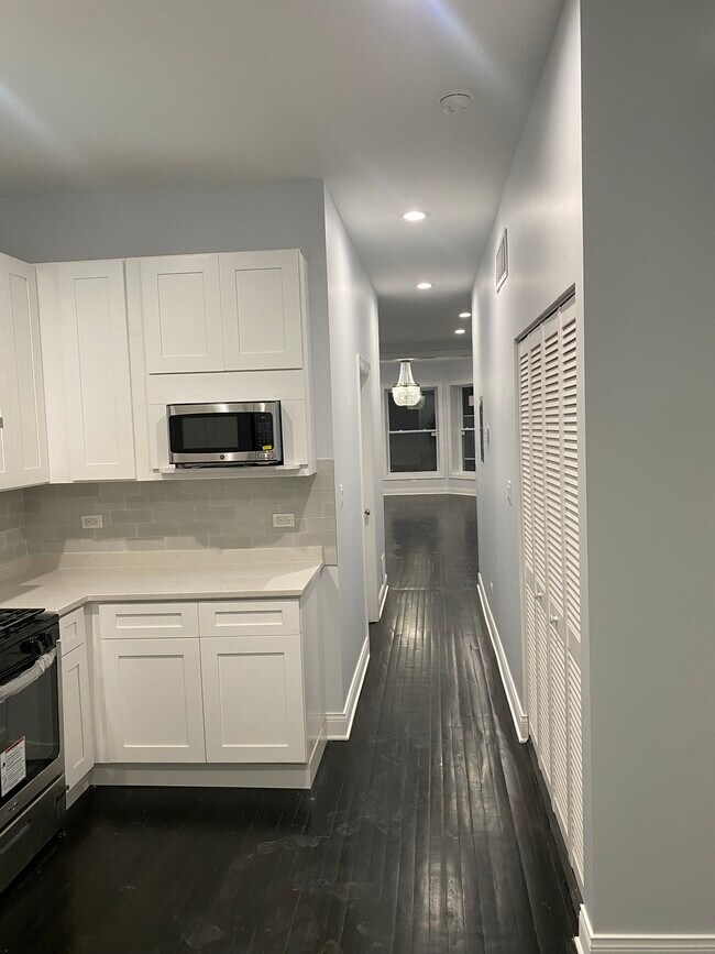 Foto del edificio - 917 N Sacramento Blvd