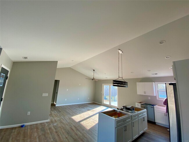 Foto del edificio - 4025 Breckenridge Dr