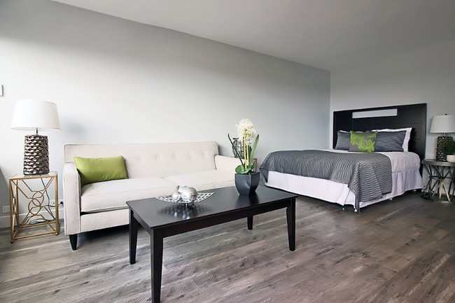 Building Photo - 89 E 11th St