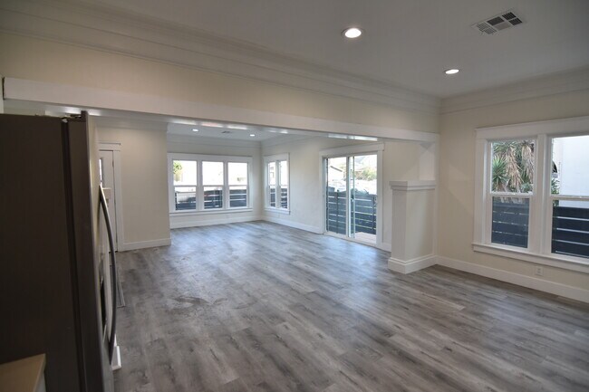 Foto del edificio - 2103 7th Ave