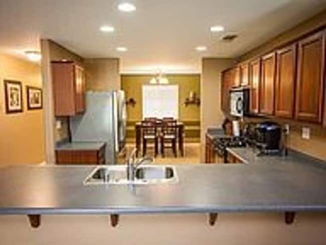 Building Photo - Beautiful Granville Managed 3 Bedroom 2 Ba...