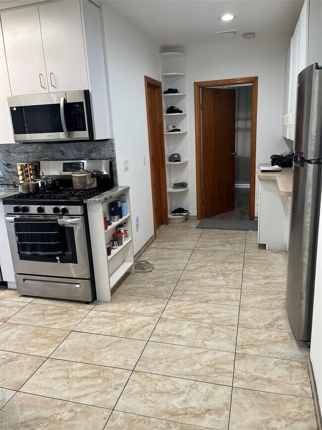 Foto del edificio - 35 Notre Dame Ave