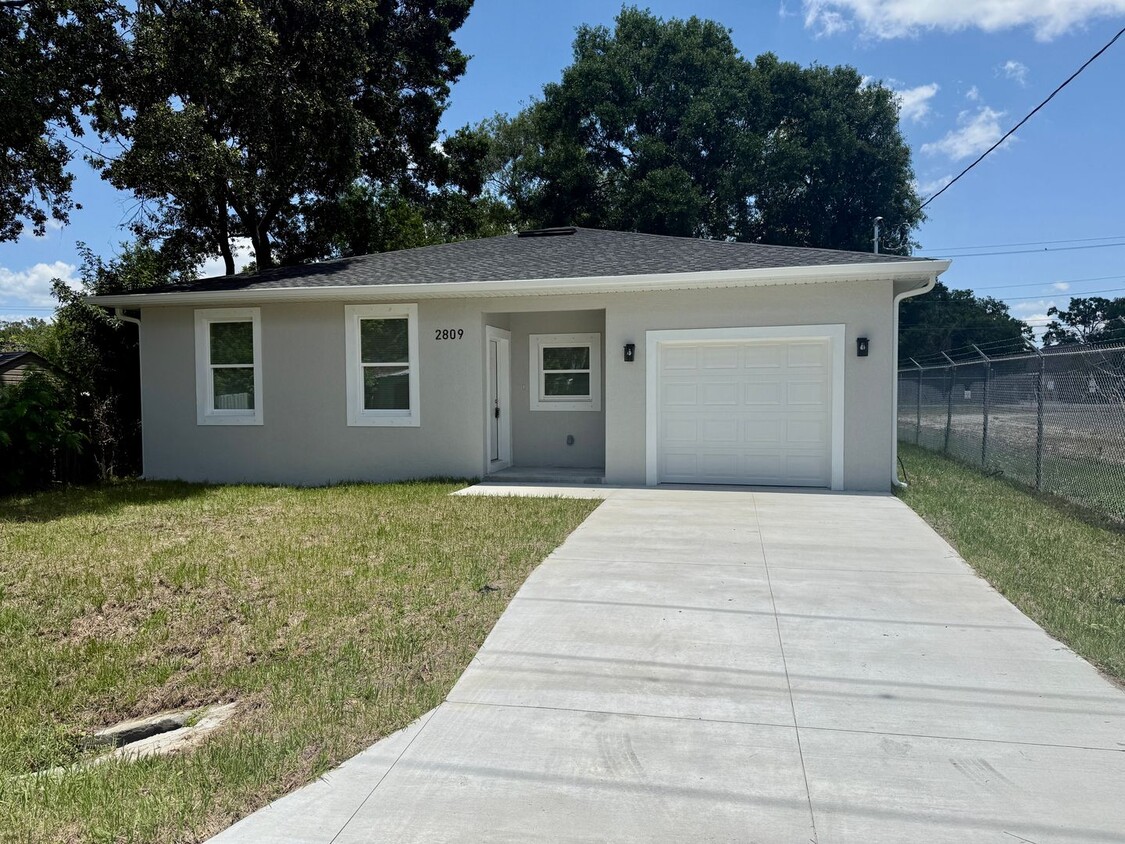 Primary Photo - Brand New Home located in the heart of Tampa!