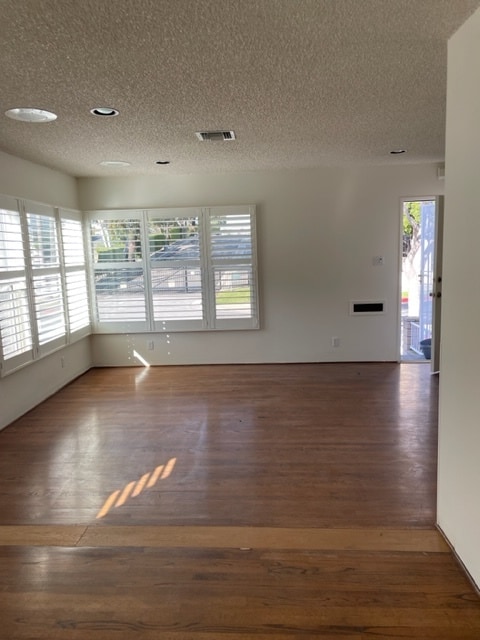 Living room - 1701 Selby Ave