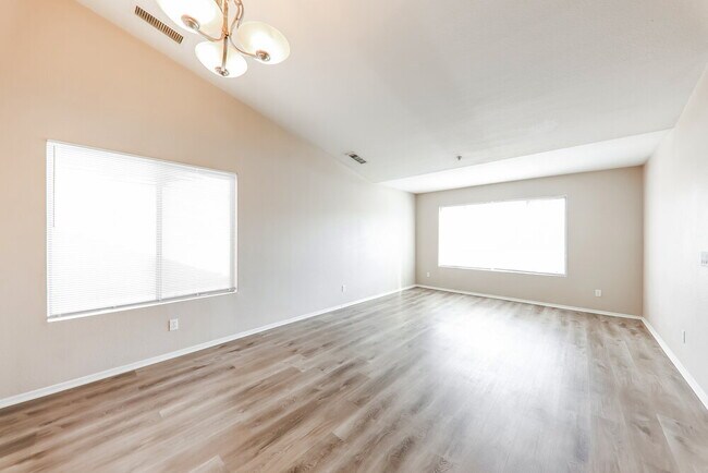 Building Photo - 16188 N Basl Ln