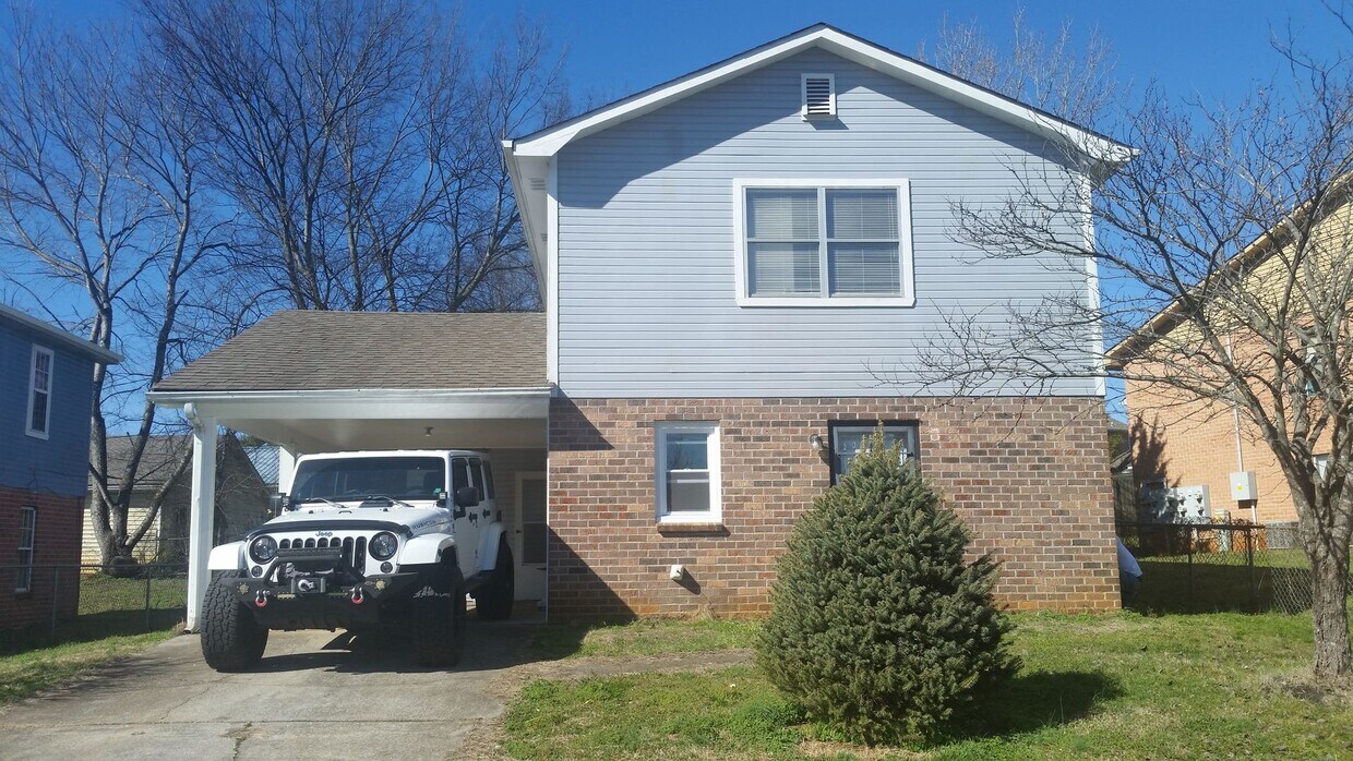 Primary Photo - Atchley Dr