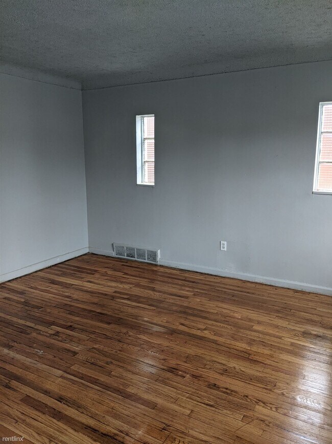 Building Photo - 3 br, 1.5 bath House - 18492 Beland St