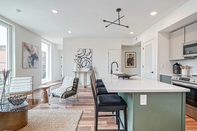 Photo - 1301 Bainbridge St Apartment