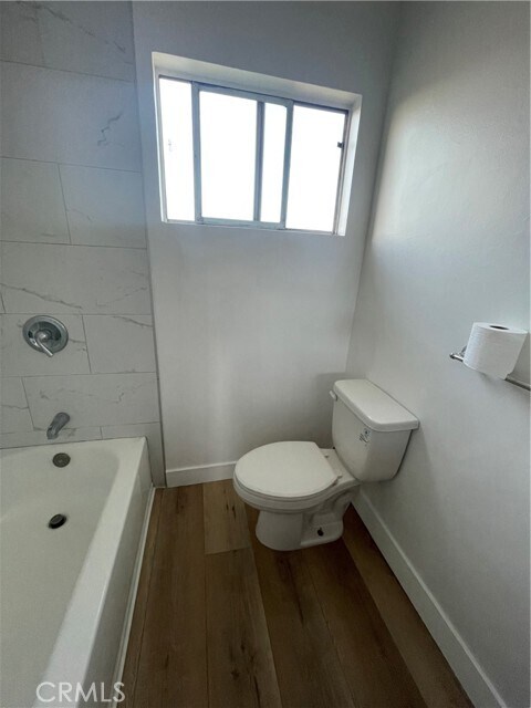 Foto del edificio - 6331 Fishburn Ave