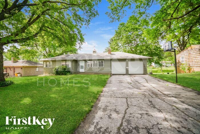 Foto principal - 12405 E 52nd Terrace S