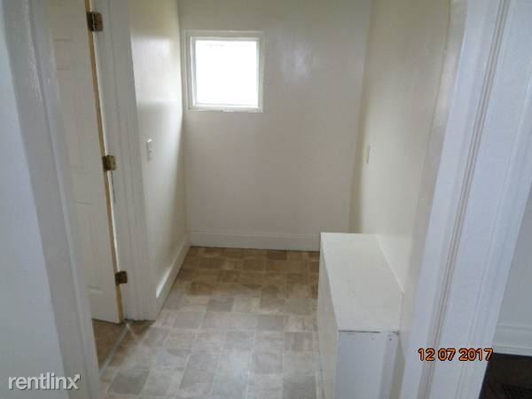 Foto del edificio - 64 Waverly Pl