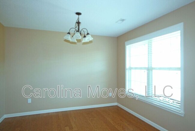 Building Photo - 316 Lockeland Park Dr