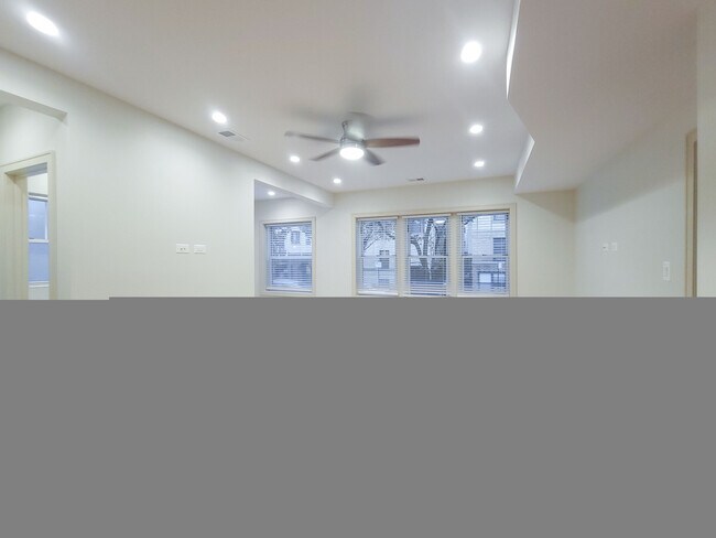 Foto del edificio - 540 W Cornelia Ave