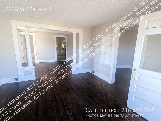 Foto del edificio - 2236 W 104th St