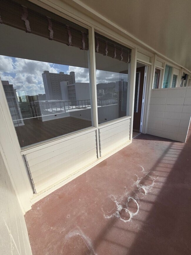 Foto del edificio - Newly Renovated 1 Bedroom/1 Bathroom Available Now