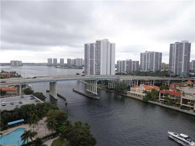 Building Photo - 19390 Collins Ave