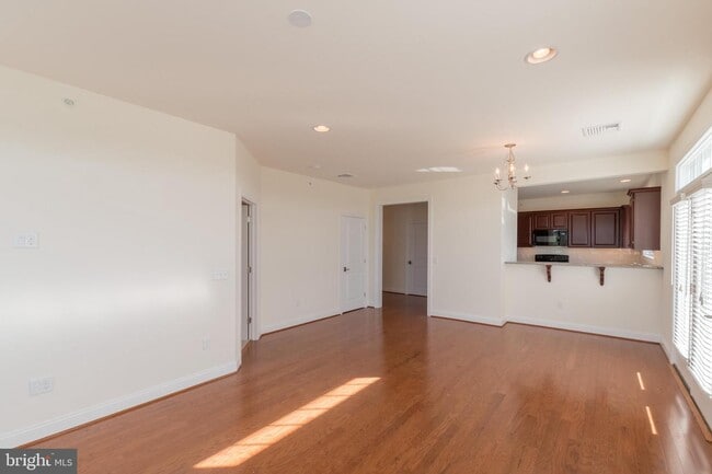 Building Photo - 147 Gilpin Dr