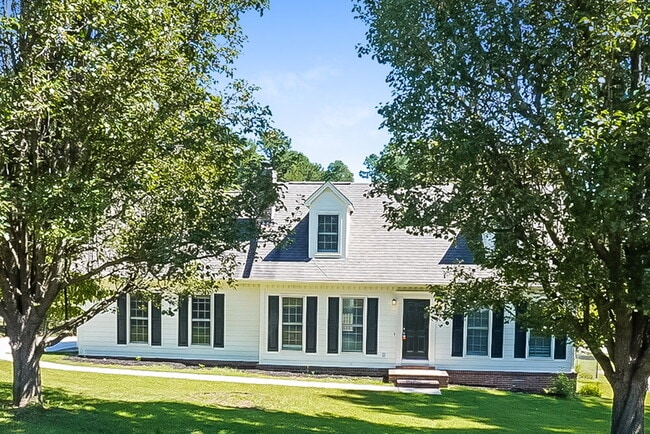 Building Photo - 529 Valleyview Dr