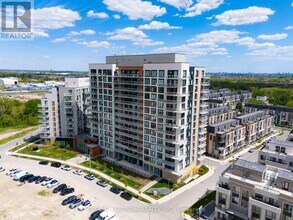 Building Photo - 6 David Eyer Rd