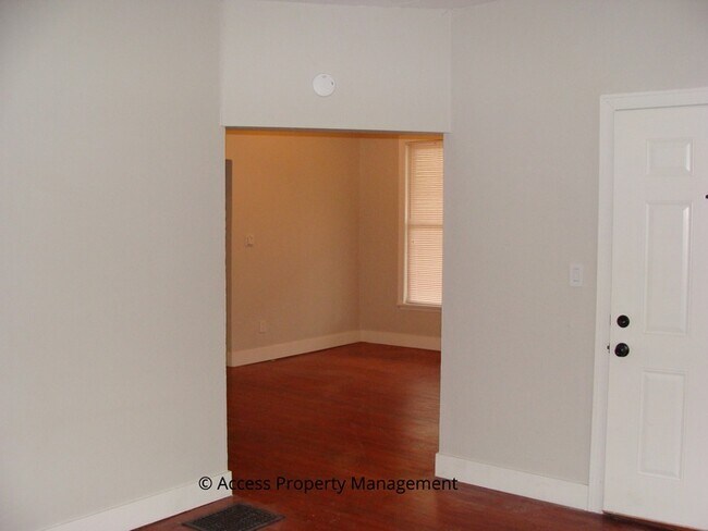 Building Photo - Belknap 2 Bedroom Duplex