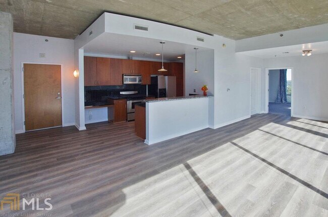 Foto del edificio - 923 Peachtree St NE