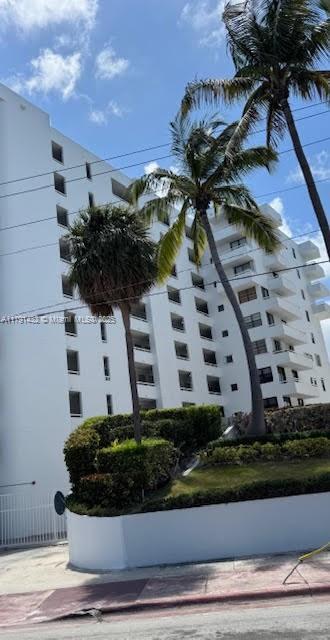 Foto del edificio - 6820 Indian Creek Dr