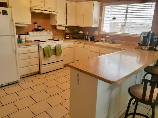 Foto del edificio - 219 Princeton Ave